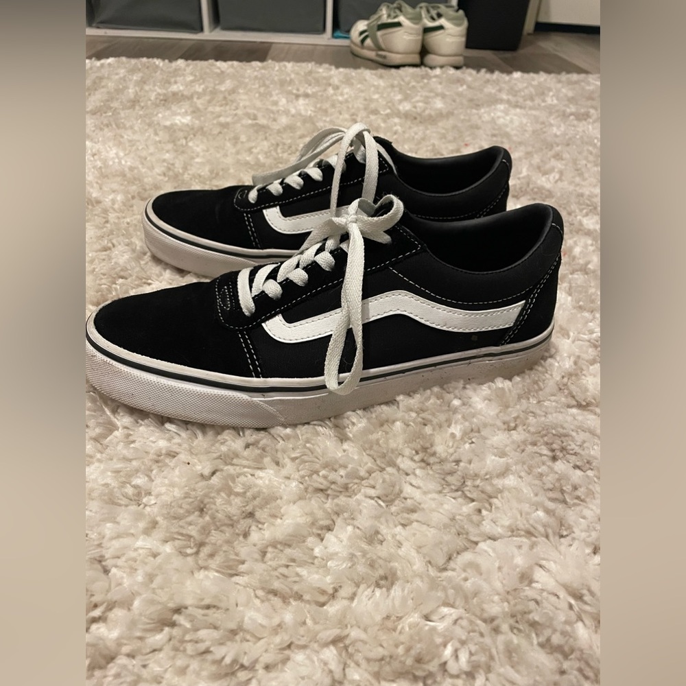 Black vans